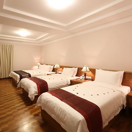 Hotel Royal King Rangum Exterior foto