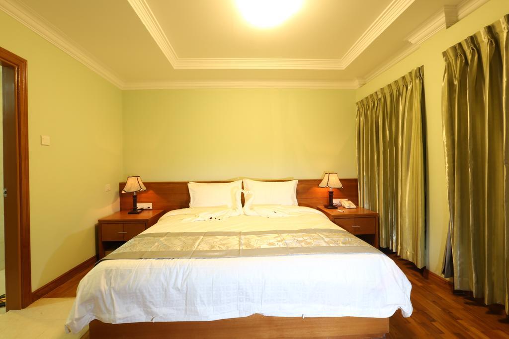 Hotel Royal King Rangum Exterior foto